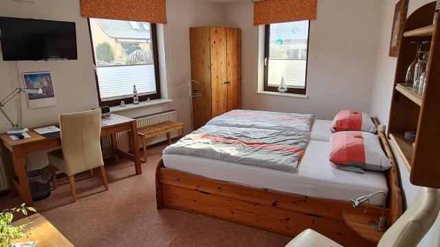 Gästezimmer am Weserradweg - Familie Gätjen